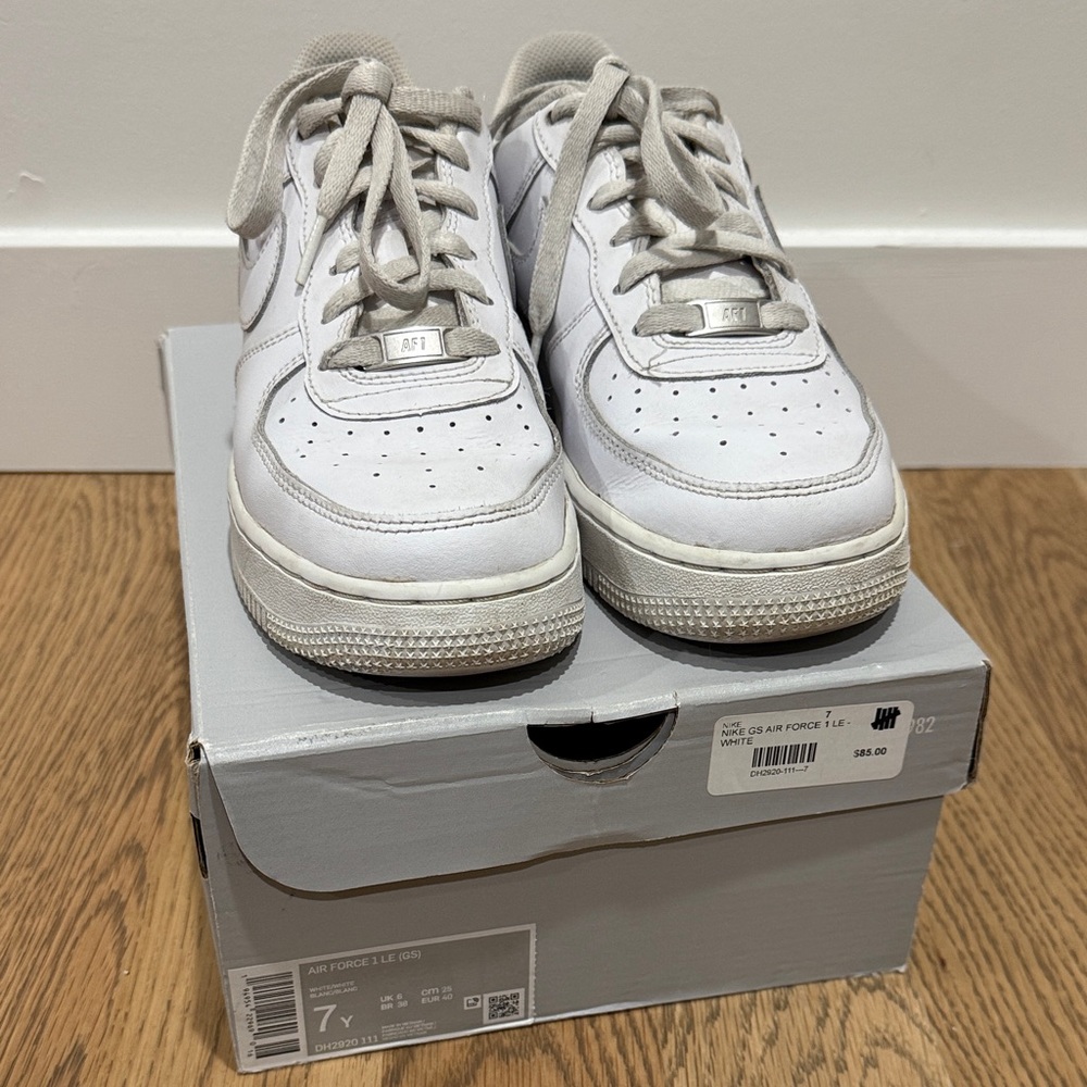 Nike Air Force 1 (AF1) White Sneakers
